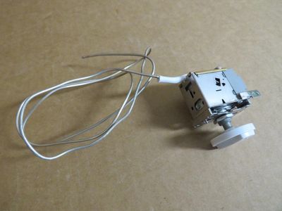 Furrion 12vdc 8/10 cf Refrigerator Thermostat &amp; Knob