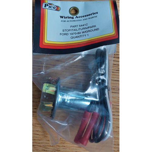 Pico 12V Tail-Light Bulb Socket