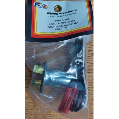 Pico 12V Tail-Light Bulb Socket