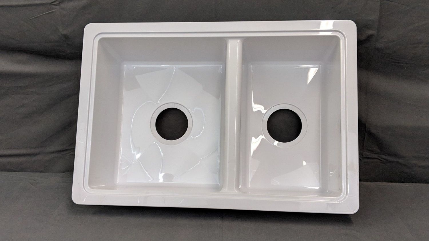 Kitchen Sink Double Basin - 25" x 17" x 8" - White