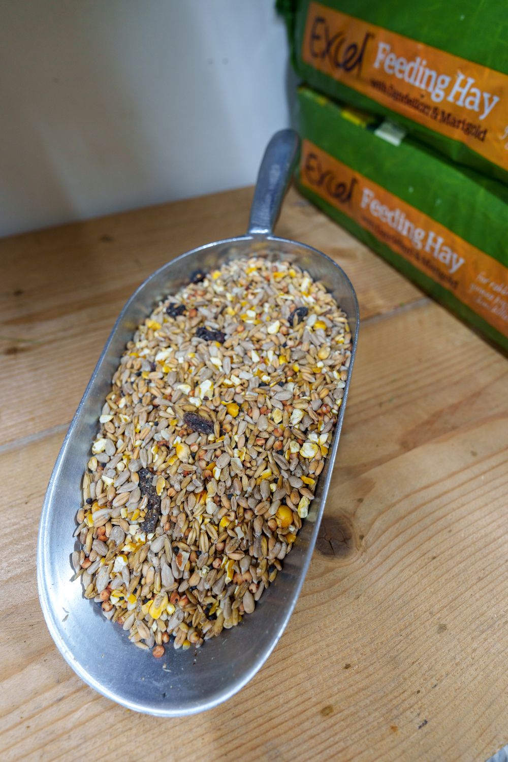 J&amp;J SUPERIOR WILD BIRD SEED 20KG