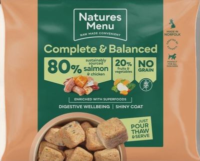 NATURES MENU DOG COMPLETE &amp; BALANCED RAW 1KG (CHICKEN &amp; SALMON)