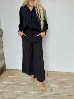Temple Wide Leg Pant
