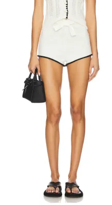 French Tipped Hot Short