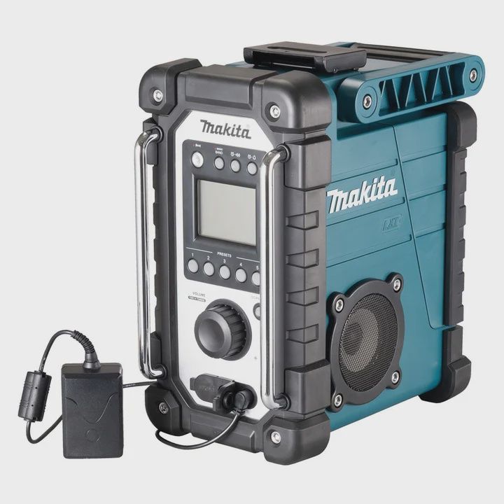 Makita DMR116 Cordless AM/FM Jobsite Radio 14.4/18V LXT Body Only