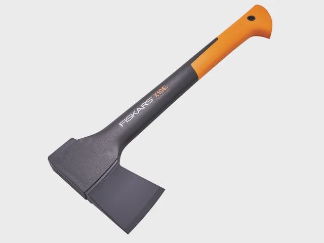 Fiskars Chopping Multi Purpose Premium Chopping Axe S X10 XMS24CHOPPER