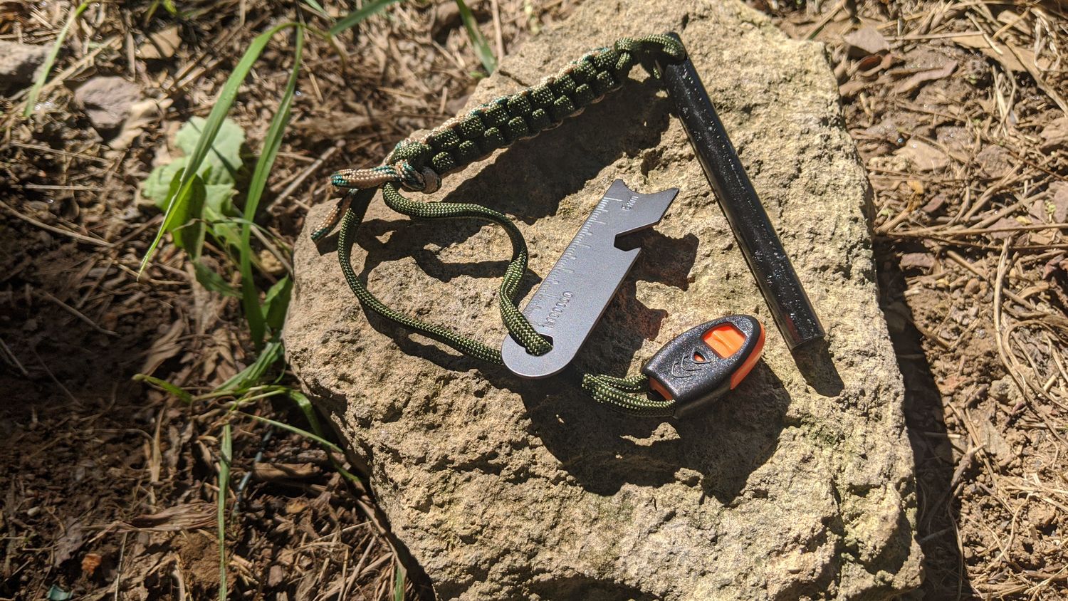 4-inch x 3/8" Ferro Rod Fire Starter with 6-in-1 Survival Tool & Emergency Whistle - GREEN & TAN