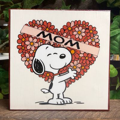 Peanuts Mother's Day home decor blocks
