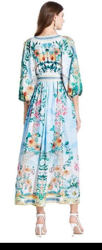 DRESSES