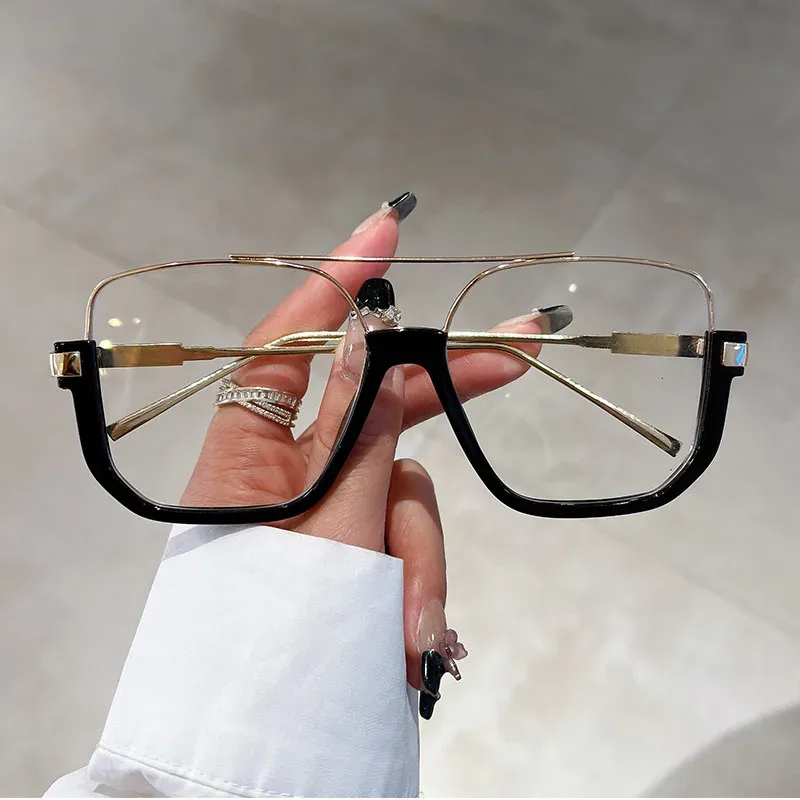 ( TRADE 04 ) OVERSIZED VINTAGE eyewear - SUNGLASSES  w/ black gold &amp; clear OPTION 4