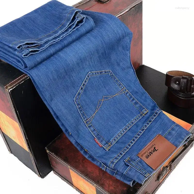 BURNT OUT JEANS ( TRADE 1 )