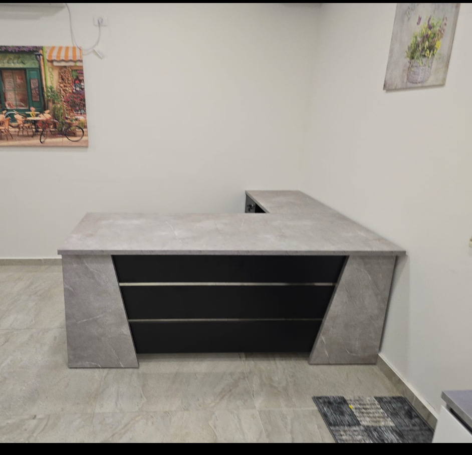 מערכת מנהל/ מזכירה דגם מיתר רגליים משופעות