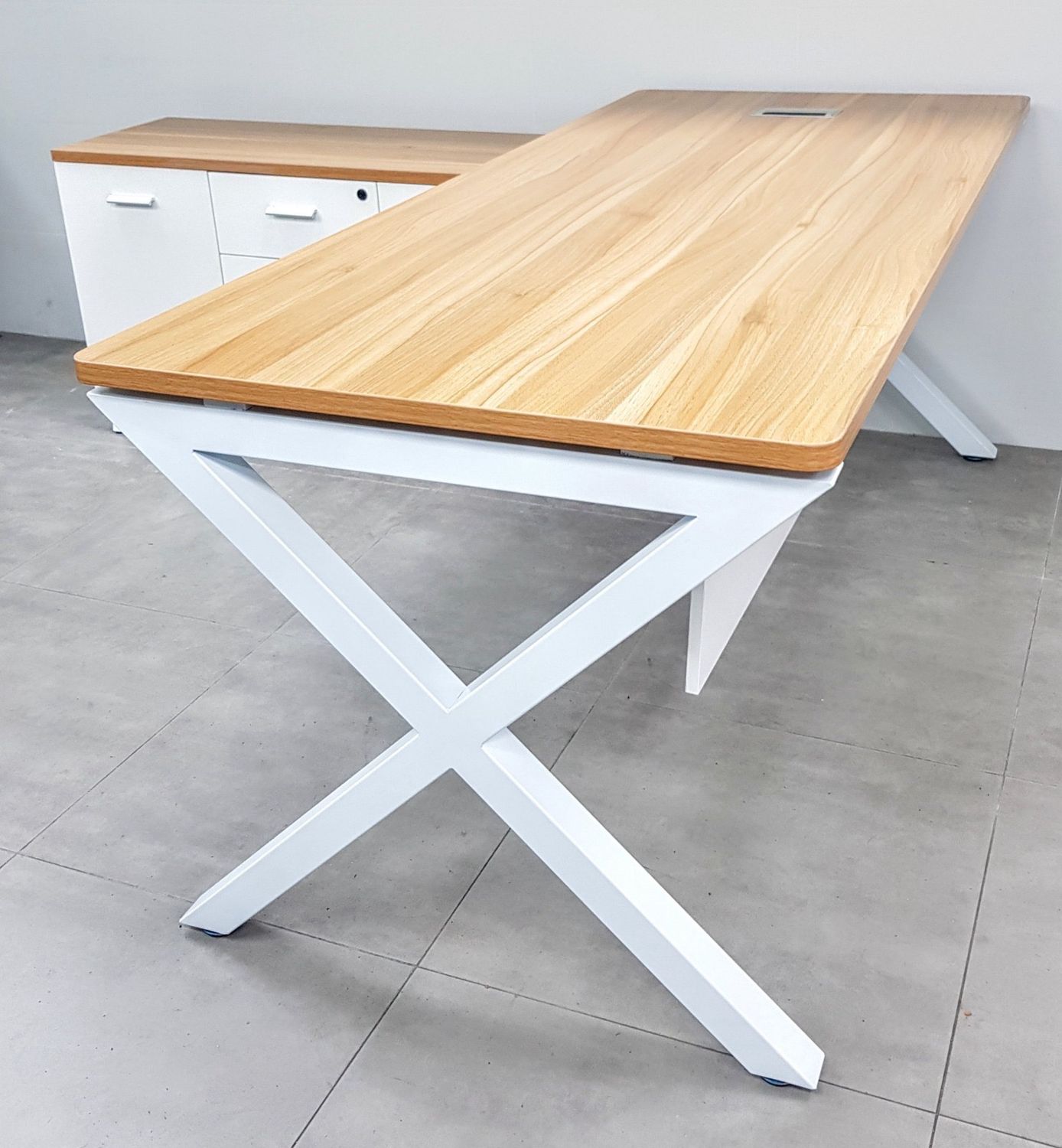 שולחן מנהל / מזכירה דגם איקס עם שלוחת מגירות