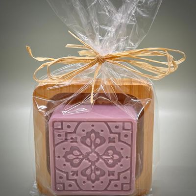 Lavendelseife Mosaik + Seifenablage Bambus Lavendelseife Mosaik + Seifenablage Bambus