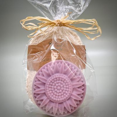 Lavendelseife Blume + Luffa Seifenablage Lavendelseife Blume + Luffa Seifenablage