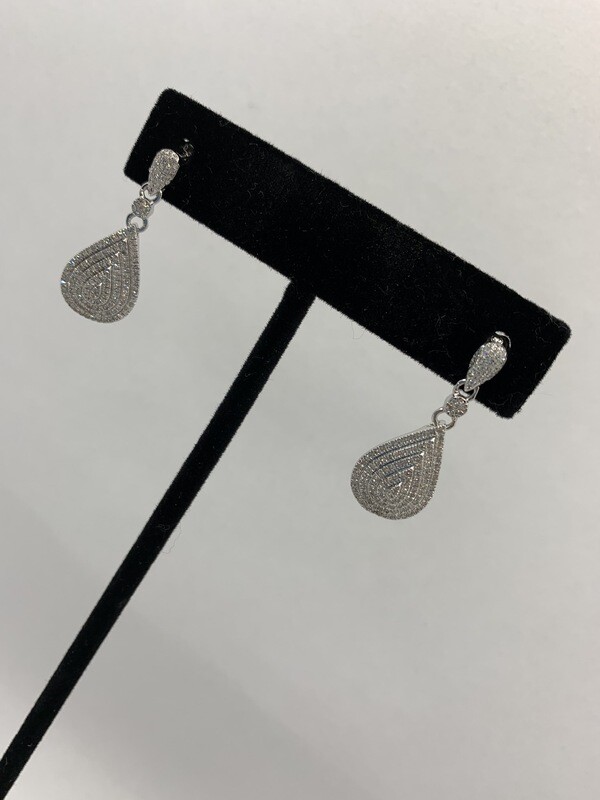 Diamond Teardrop Dangle Earrings 27mm x 11mm 14k Whiite Gold .55 Pts Total Weight