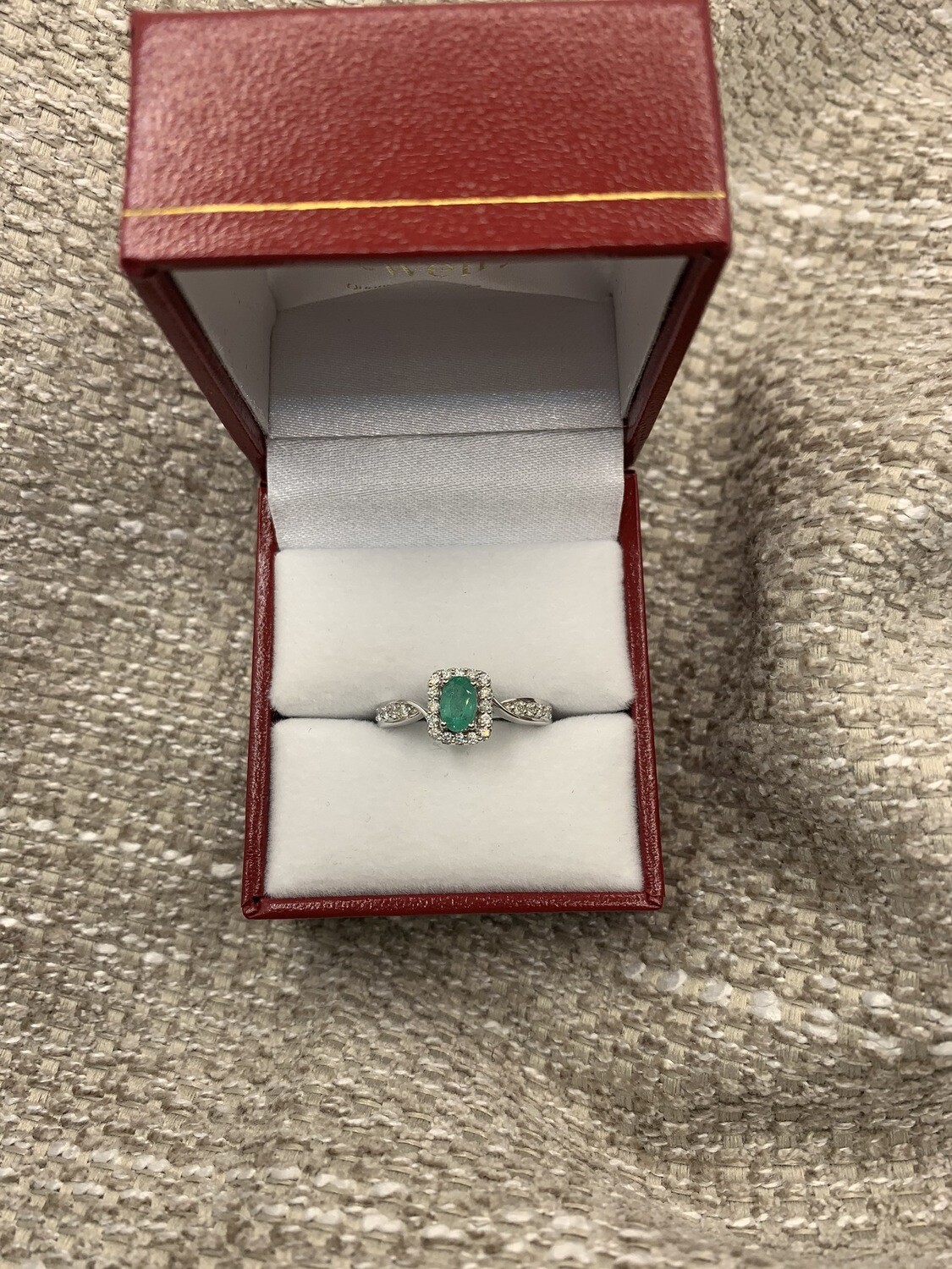 Oval Emerald Halo W/diamonds
