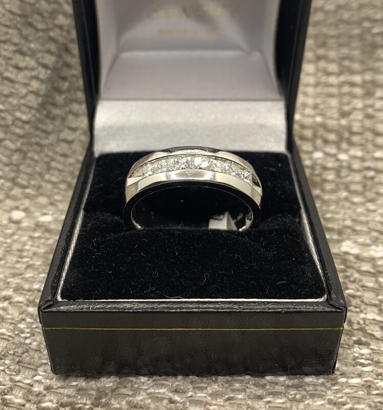 Diamond Band 1 Ct. Total Weight 14Kt. White Gold