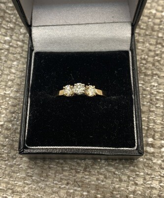 Diamond Ring. 75pts. Total Weight, 14Kt Yellow Gold