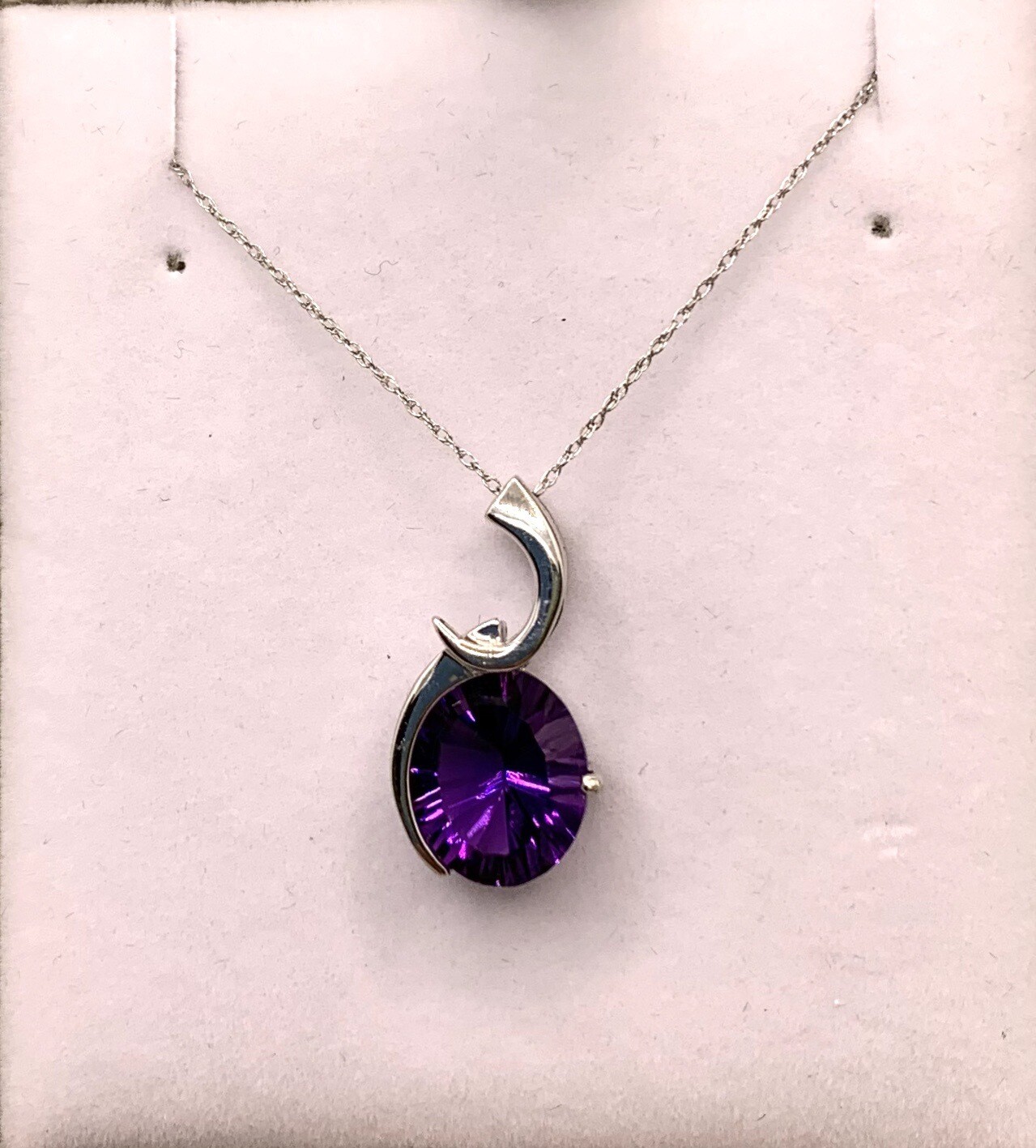 Amethyst Necklace 4.5 Ct set in 14 Kt. White Gold