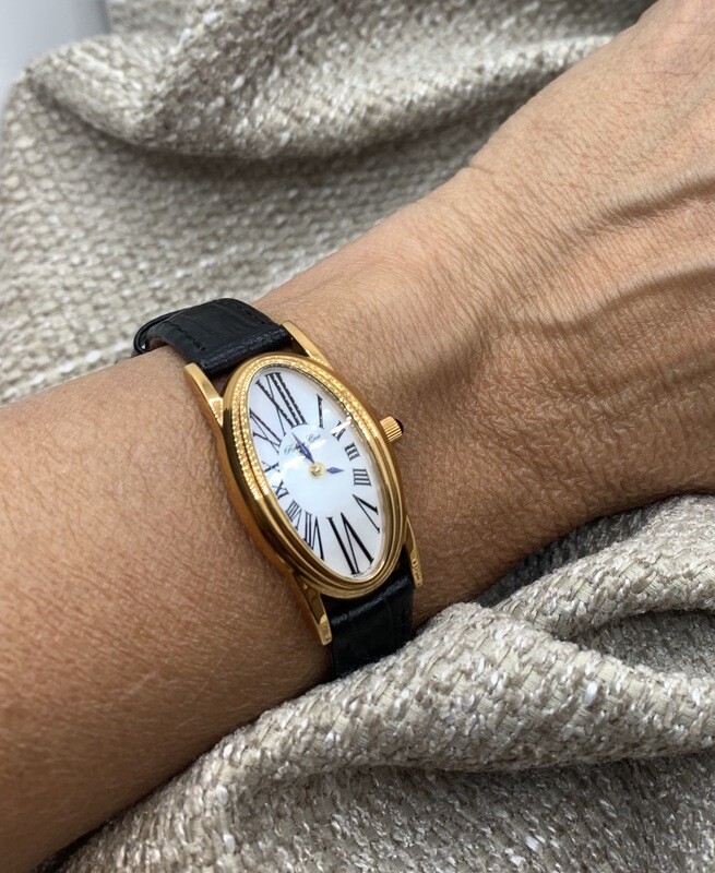 Stainless Mother Of Pearl Face Sapphire Crystal