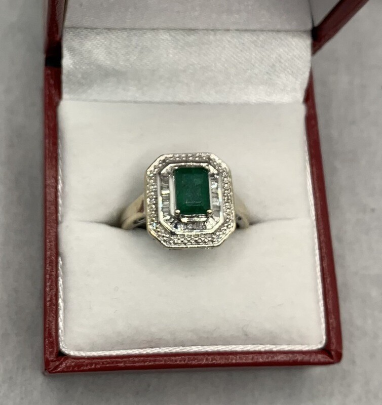 Emerald Ring ( Genuine ) With Baguette Cut Diamonds 10 Kt. White Gold.