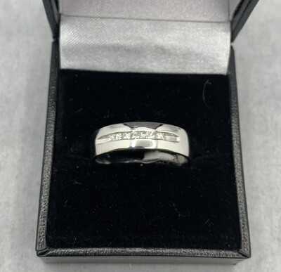 Diamond Band 25 Pts. Total Weight 10 Kt. White Gold