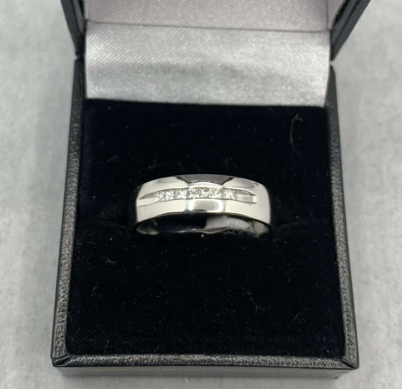Diamond Band 25 Pts. Total Weight 10 Kt. White Gold