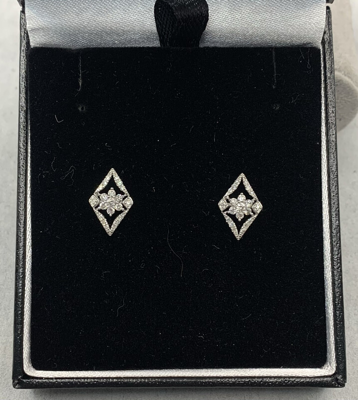 Diamond Flower Earrings 3/8 Ct Total Weight 14 Kt White Gold