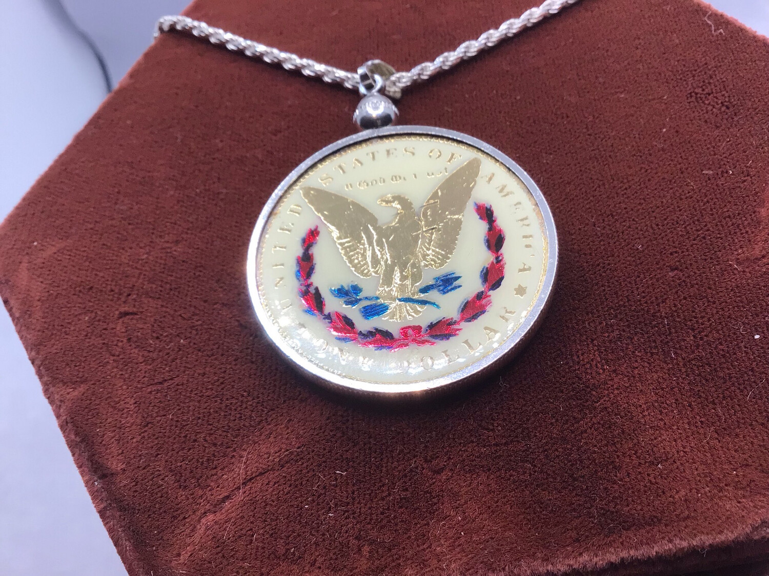 GENUINE MORGAN DOLLAR 1900 O GOLD PLATED ENAMELED SILVER DOLLAR WITH A 18 “ ROPE CHAIN NECKLACE