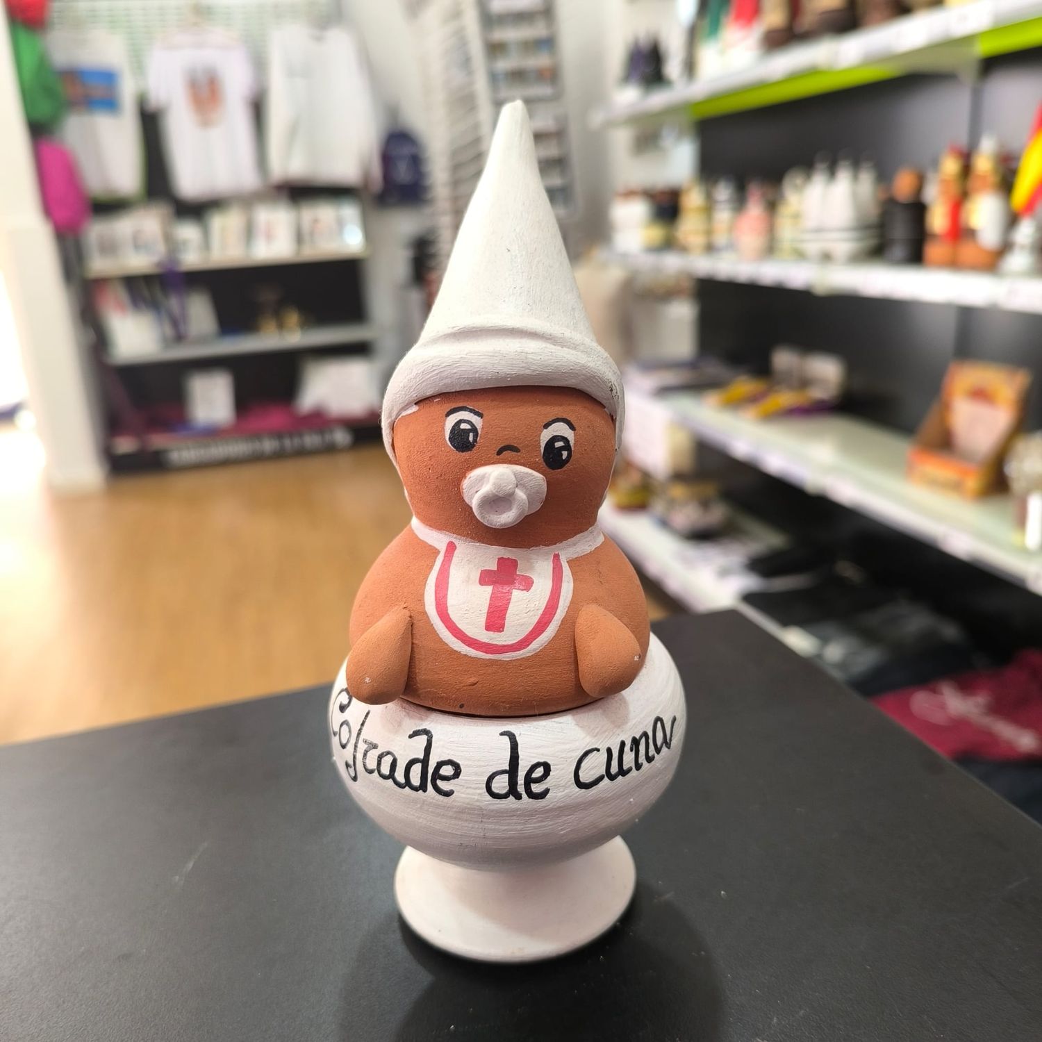 Cofrade de cuna blanco