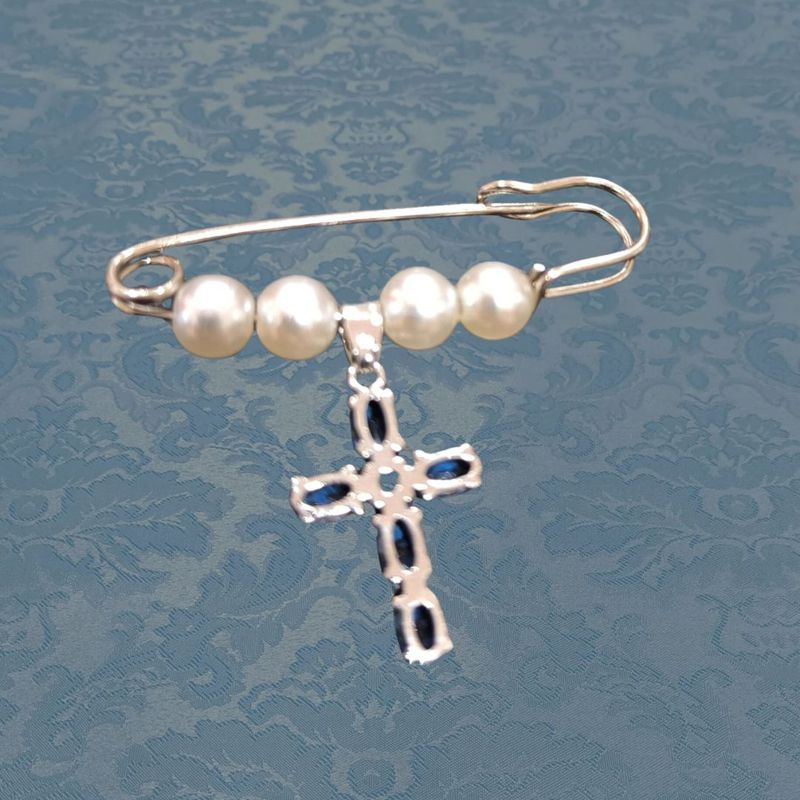 Broche 025