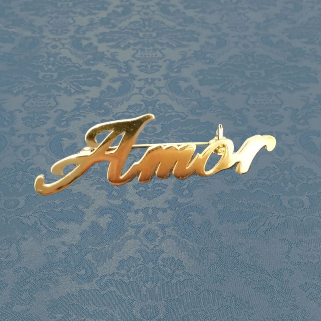 Broche Amor dorado