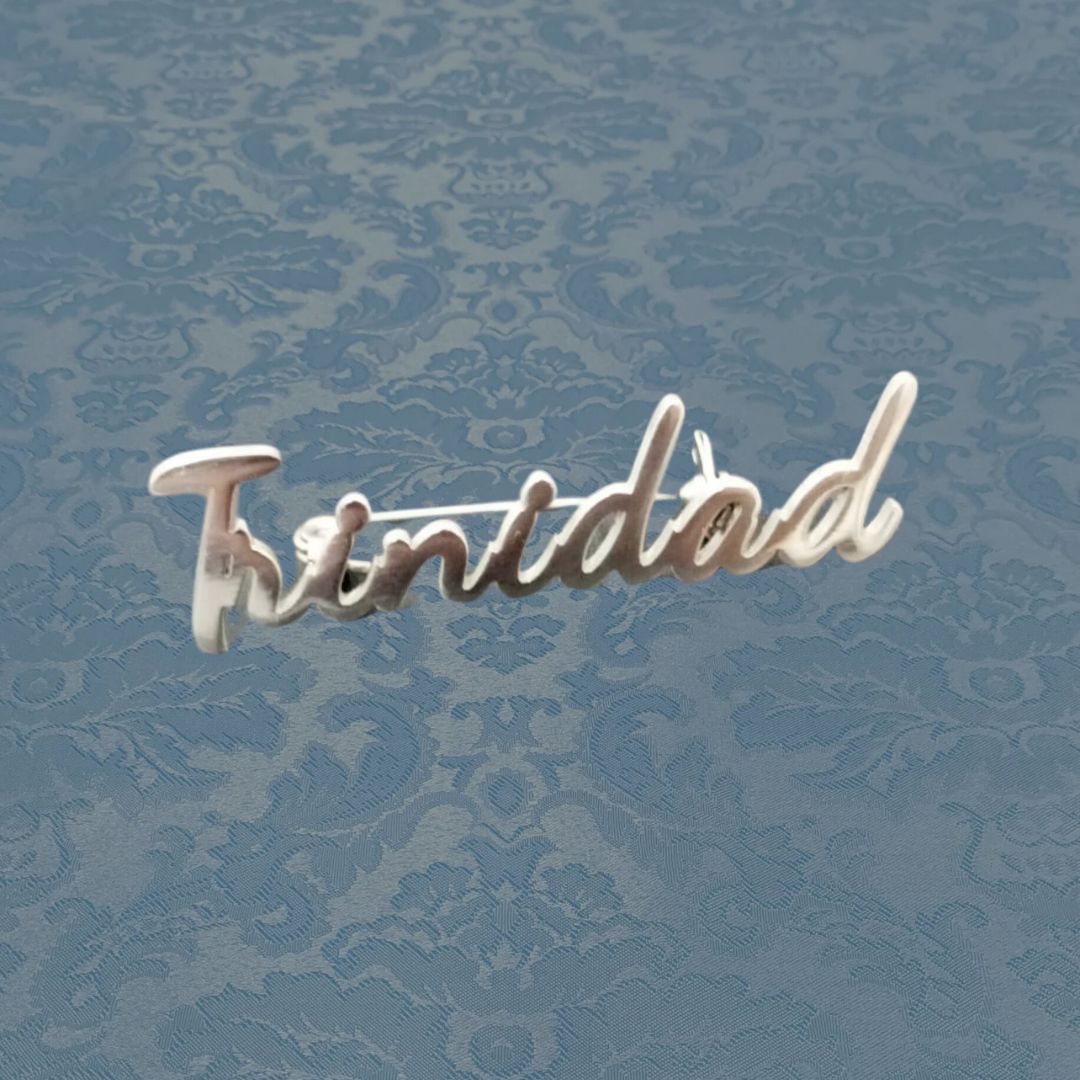Broche Trinidad plateado