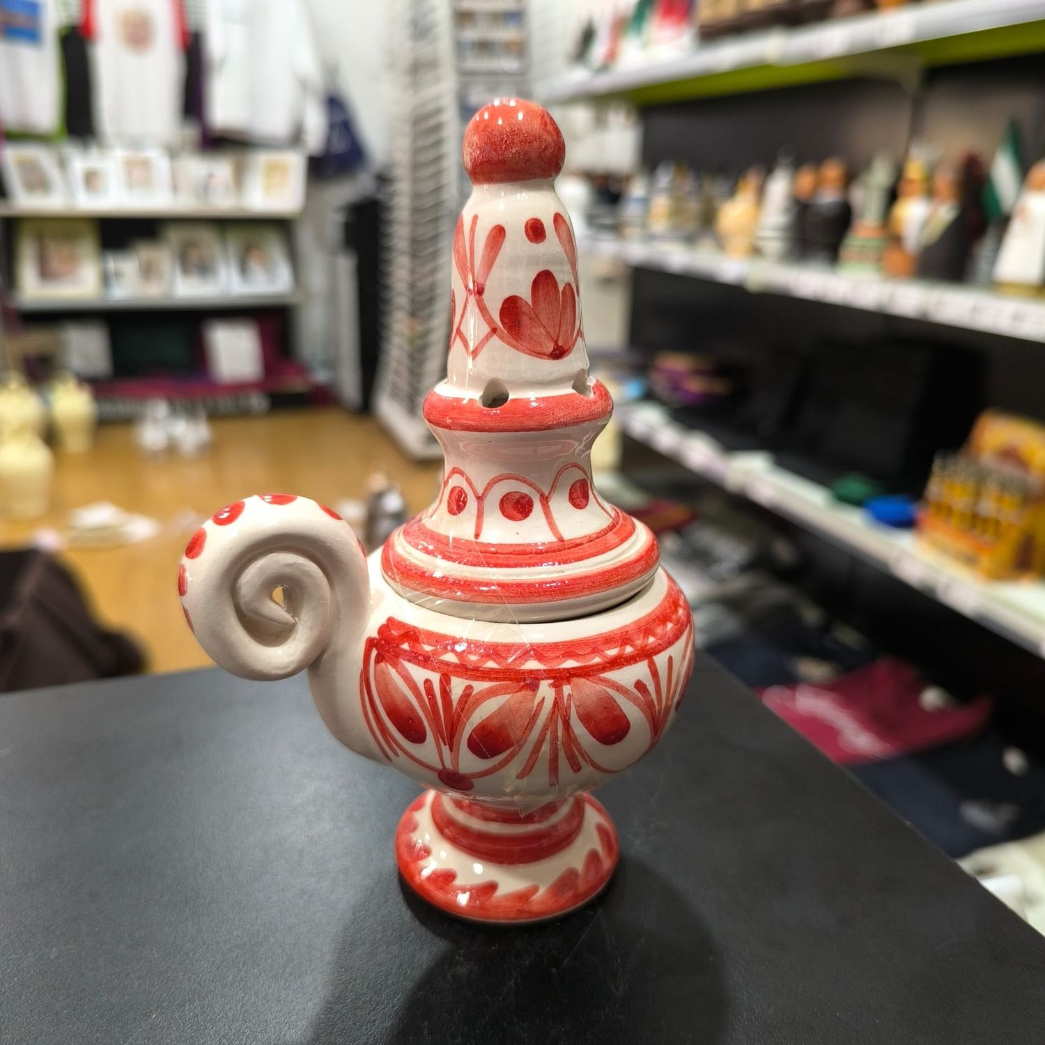 Caracol esmaltado rojo