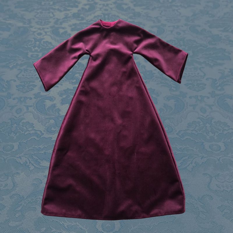 Saya terciopelo burdeos 55 cm.