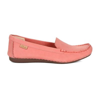 CLARKS WOMEN'S CASUAL SHOE FRECKLE WALK PEACH NUBUCK