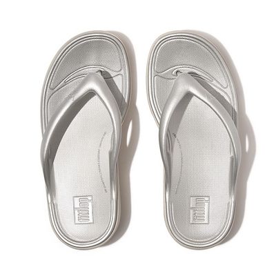 FITFLOP WOMEN'S RELIEFF METALLIC RECOVERY TOE-POST SLIPPERS