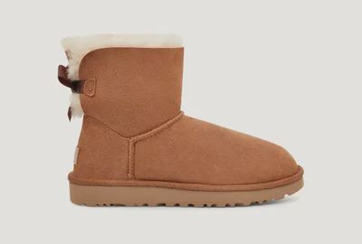 UGG GIRL'S WINTER BOOTS MINI BAILEY BOW CHE