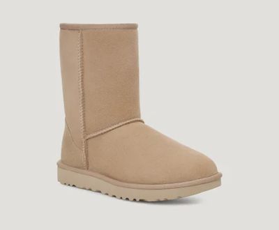 UGG WOMEN&#39;S WINTER BOOT CLASSIC SHORT II SAND