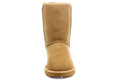 UGG WOMEN'S WINTER BOOT CLASSIC SHORT METALLIC PATENT CHE