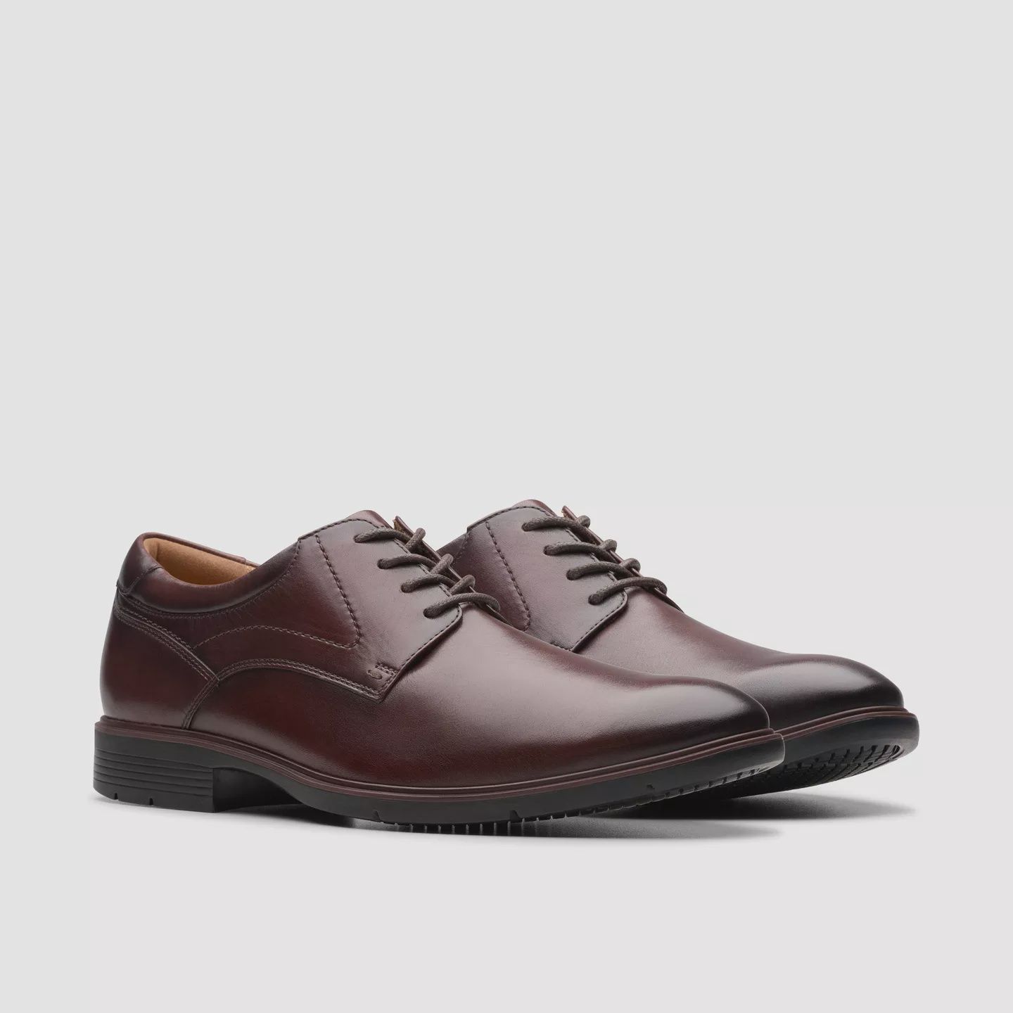 CLARKS MEN&#39;S ELDREDGE PLAIN DRESS SHOE - DARK BROWN LEATHER, Size: 8(US)