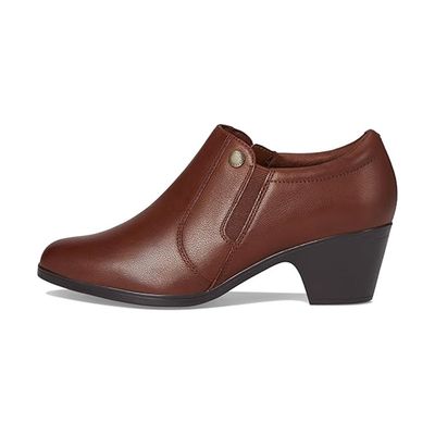 CLARKS WOMEN'S EMILY 2 REYNA TAN LEATHER ANKLE BOOT