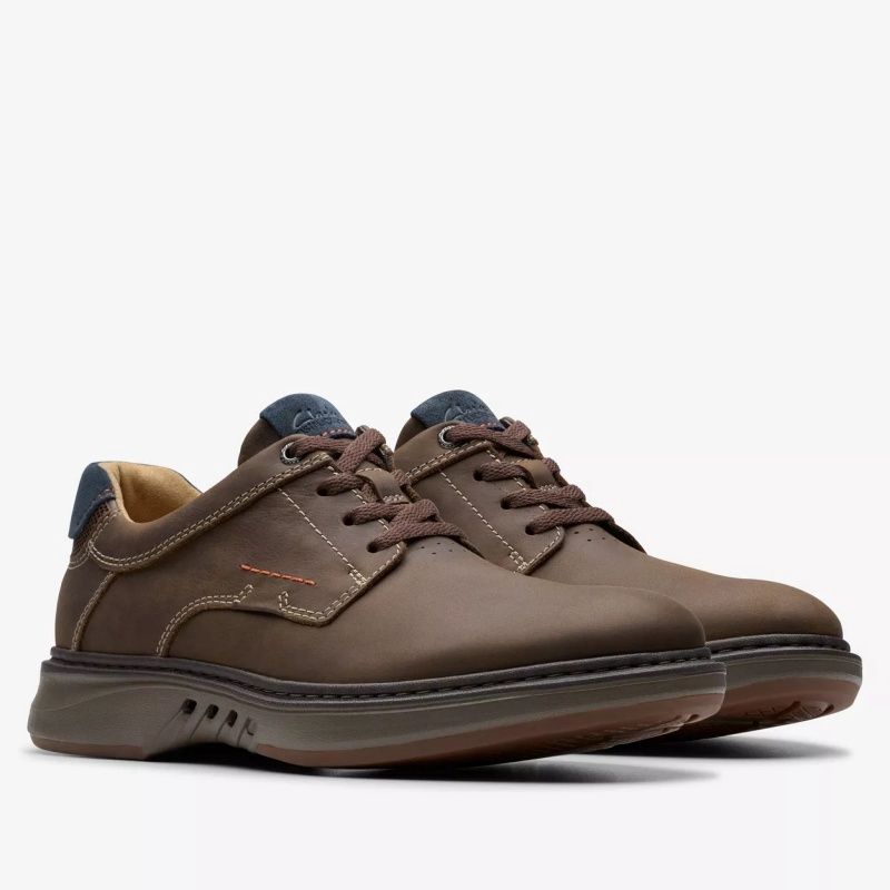 CLARKS MEN&#39;S UN BRILEY PACE BROWN NUBUCK DRESS SHOES, Size: 7.5(US)