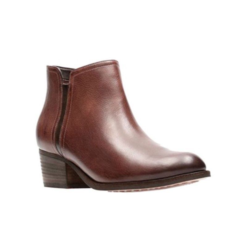 CLARKS WOMEN&#39;S DRESS BOOT MAYPEARL RAMIE MAHOGANY, Size: 6(US)
