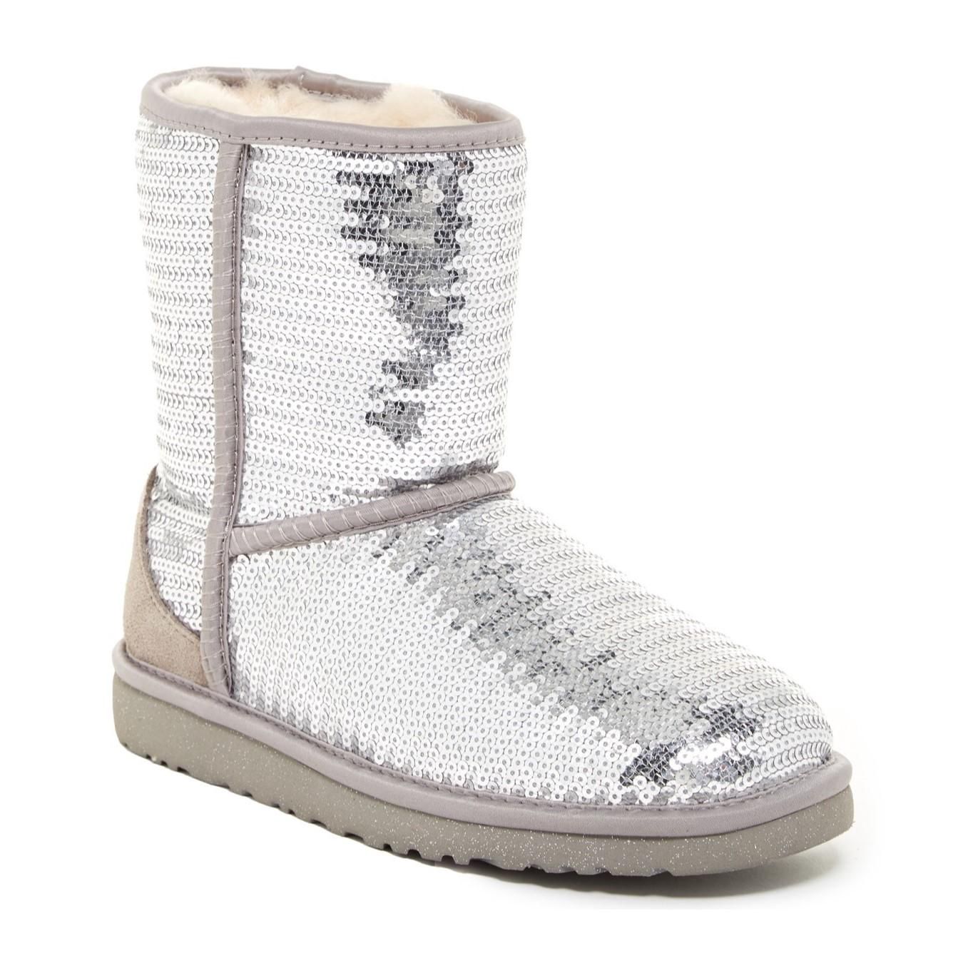 UGG GIRL&#39;S WINTER BOOT CLASSIC SHORT SPARKLES GRPH, Size: 6 Kid(US)