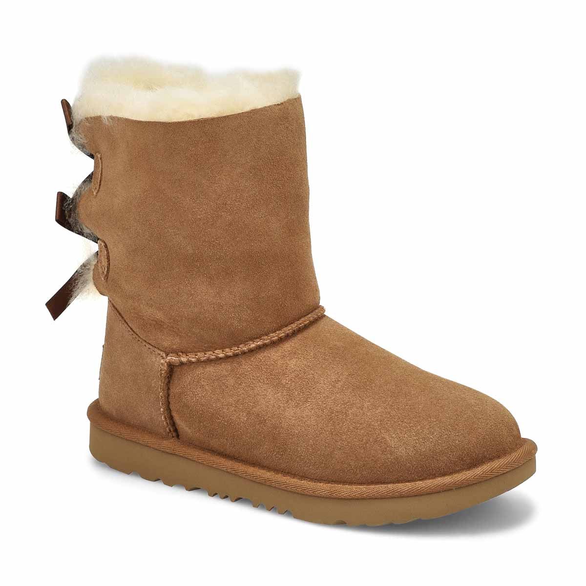 UGG GIRL&#39;S WINTER BOOT BAILEY BOW CHE, Size: 6 Kid(US)