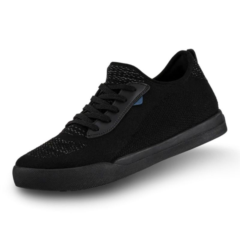 VESSI MEN&#39;S WEEKEND SNEAKER BLK ON BLK, Size: 7(US)