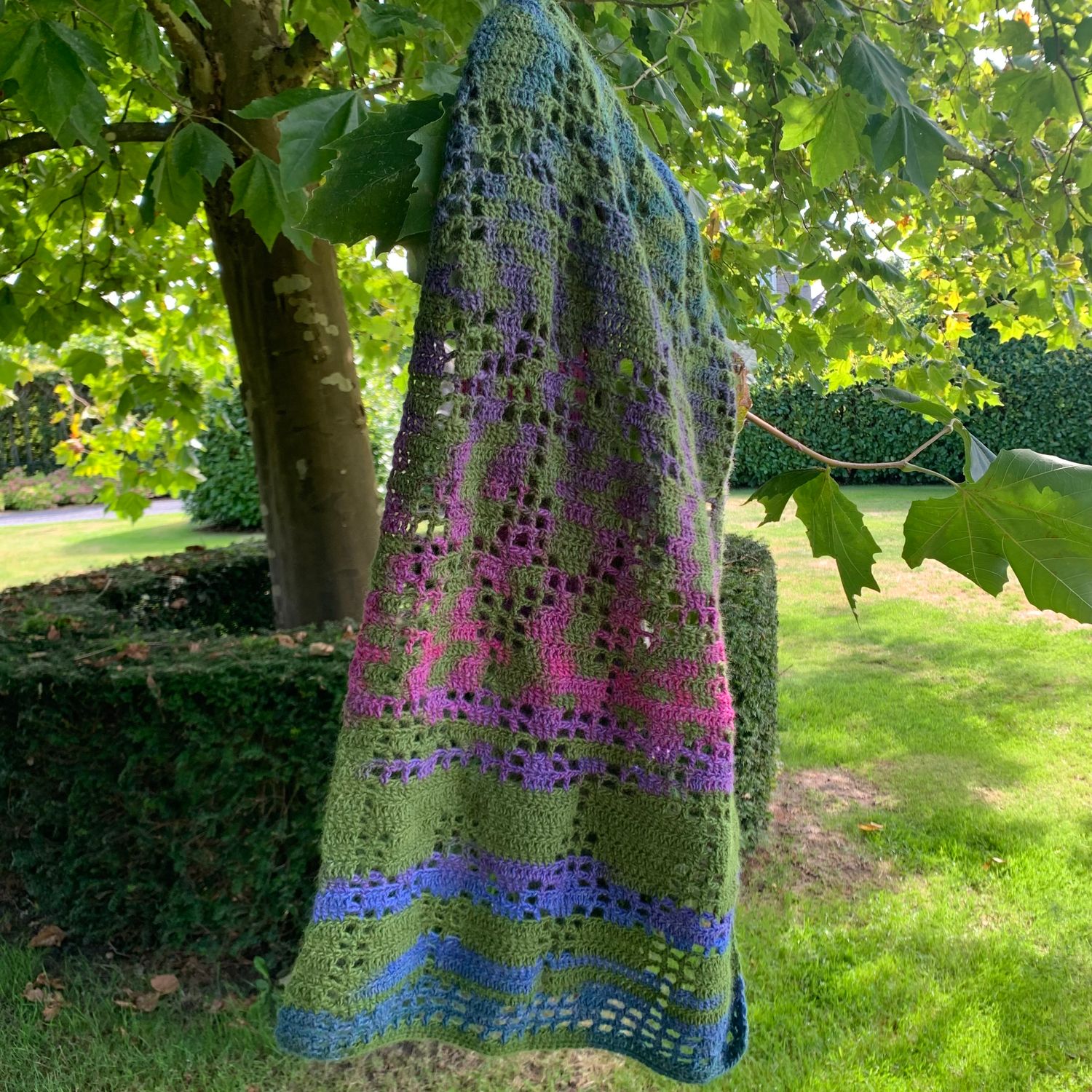 Häkelanleitung: In den Wald Schal (Digital)