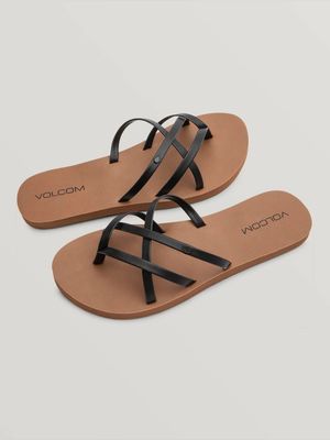 Volcom Women&#39;s New School II Sandals - BLK